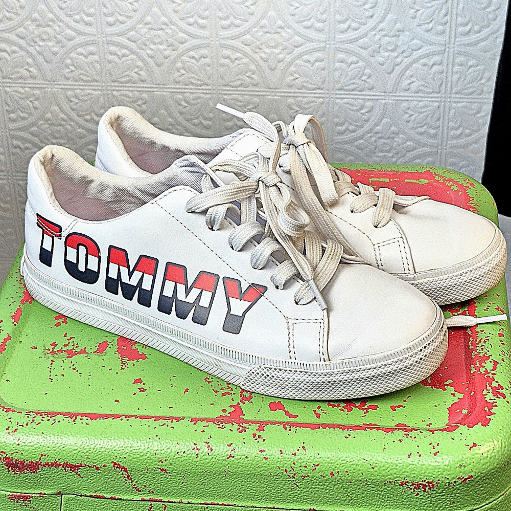 Tommy White Sneakers with Logo